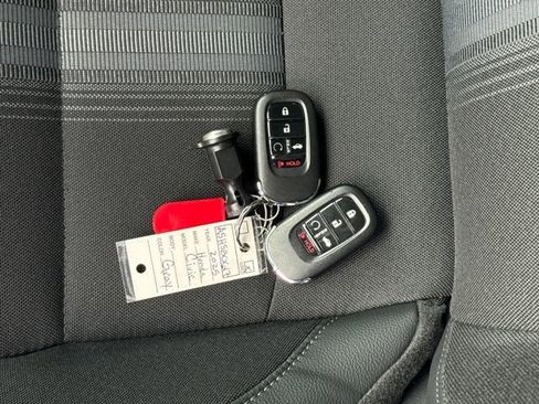 Certified 2025 Honda Civic Sport image 28