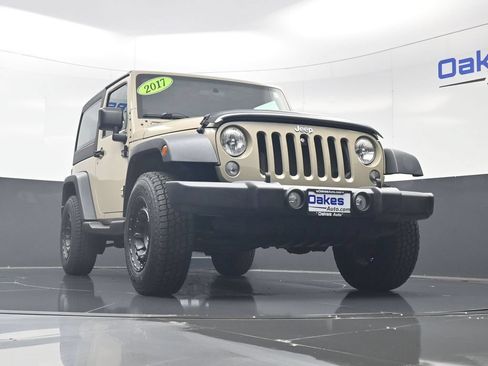 Used 2017 Jeep Wrangler Sport AWD/4WD image 28