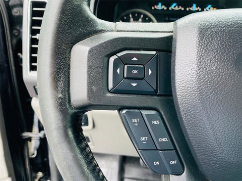 Used 2020 Ford F150 XLT w/ Equipment Group 302A Luxury AWD/4WD image 14
