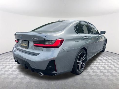 Used 2023 BMW 330i Sedan w/ M Sport Package image 5