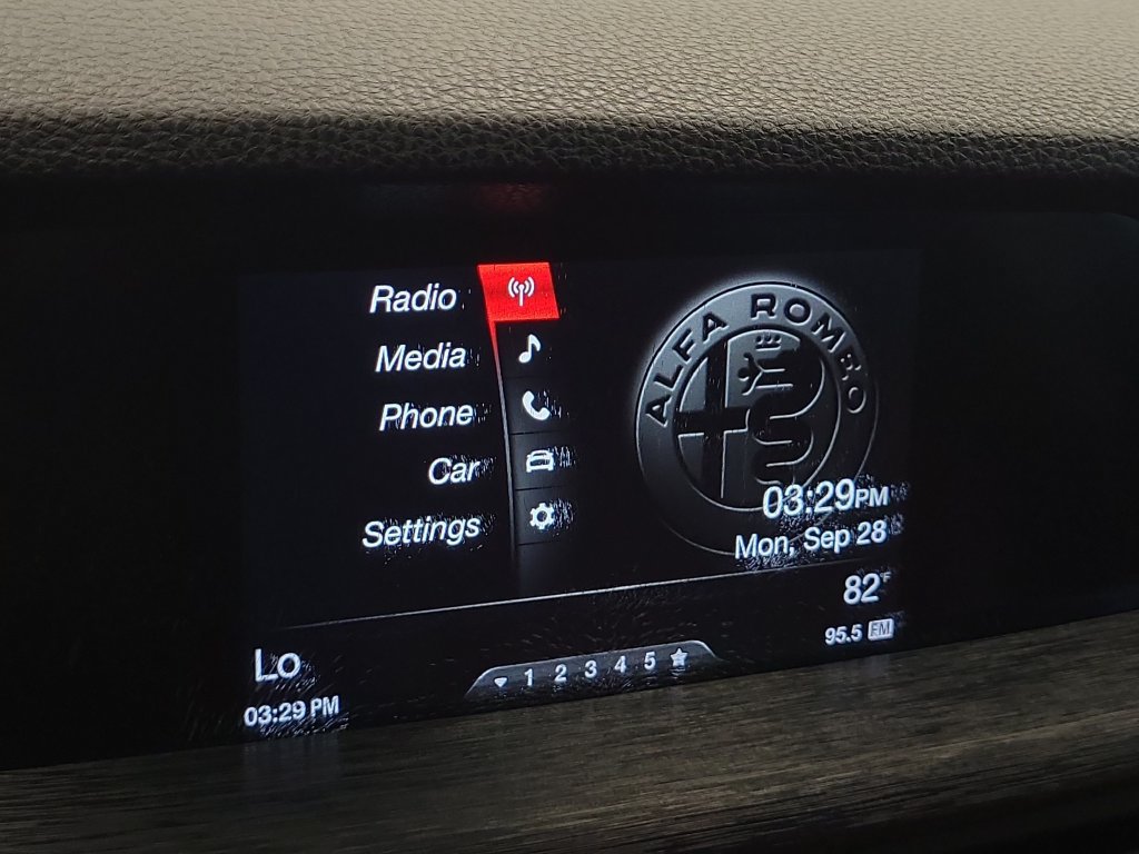 Used 2019 Alfa Romeo Stelvio AWD w/ Cold Weather Package image 19