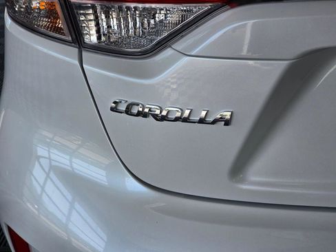 Used 2024 Toyota Corolla LE FWD image 13