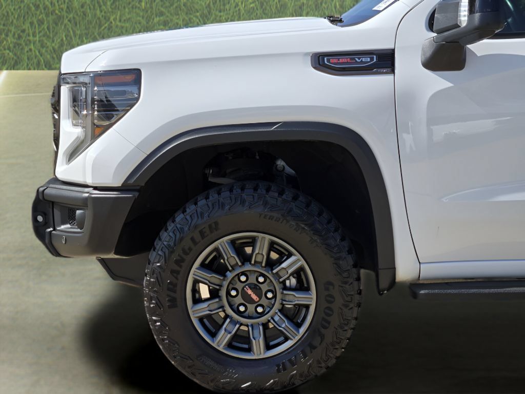 Used 2024 GMC Sierra 1500 AT4X AWD/4WD image 10