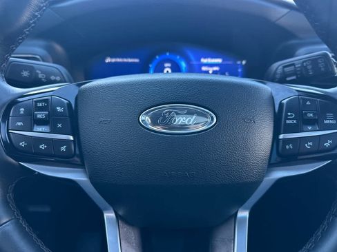 Certified 2023 Ford Explorer Platinum w/ Technology Package image 25