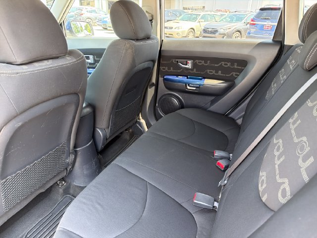 Used 2012 Kia Soul + w/ Audio Pkg FWD image 21
