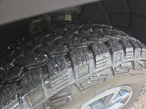 Used 2025 Chevrolet Equinox ACTIV image 11