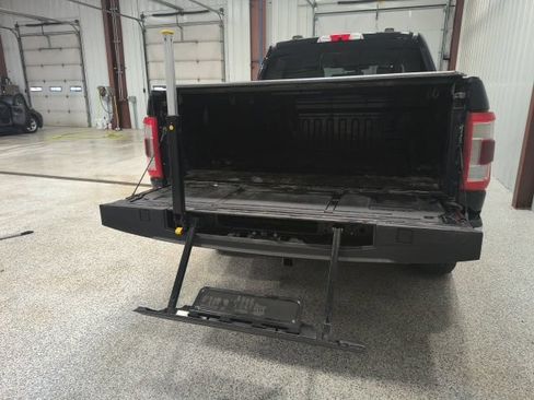 Used 2021 Ford F150 Lariat AWD/4WD image 19