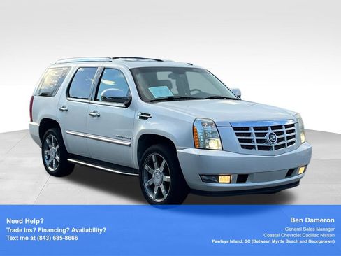 Used 2007 Cadillac Escalade AWD w/ Information Package image 3