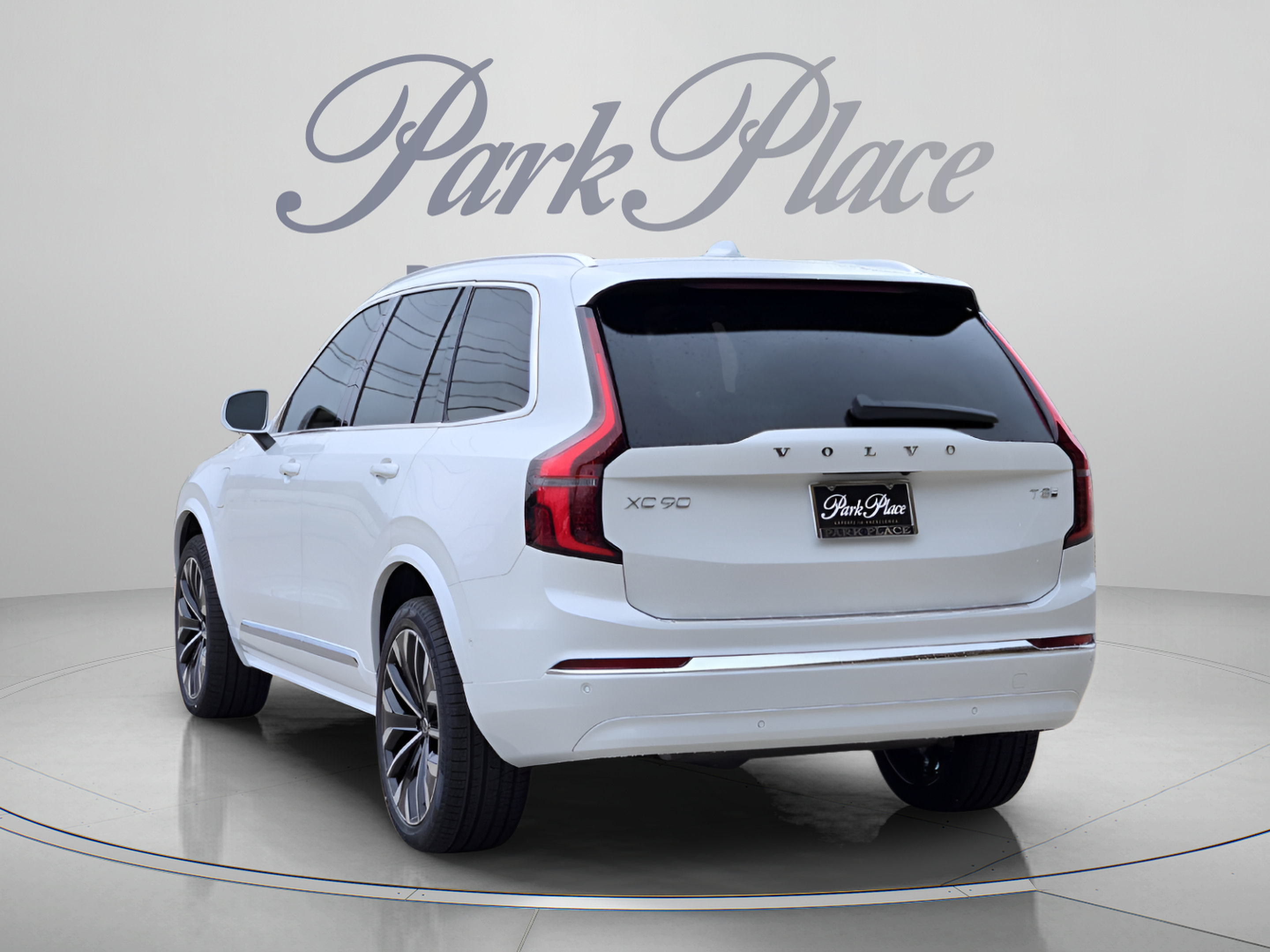 New 2026 Volvo XC90 T8 Plus w/ Protection Package Premier AWD/4WD image 3
