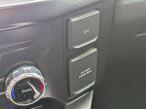 Used 2024 Ford F250 Lariat image 23