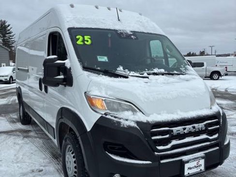 Used 2025 RAM ProMaster 2500 w/ Convenience Group image 1