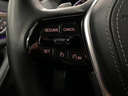 Certified 2022 BMW 530i xDrive w/ Premium Package image 15