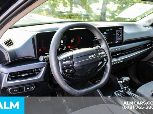 Used 2025 Kia K4 FWD image 32