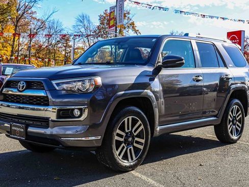 Used 2018 Toyota 4Runner Limited image 3