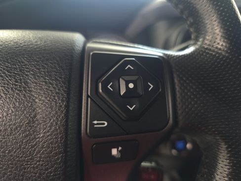 Used 2016 Toyota Tacoma TRD Sport w/ Towing Package AWD/4WD image 16