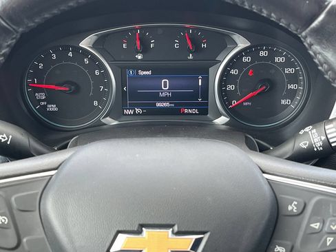 Used 2019 Chevrolet Equinox LT FWD image 14