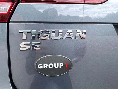 Used 2020 Volkswagen Tiguan SE w/ Panoramic Sunroof Package AWD/4WD image 33