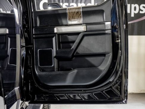 Used 2019 Ford F250 Lariat w/ Lariat Ultimate Package image 38