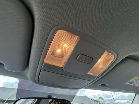 Used 2020 Kia Soul LX image 16