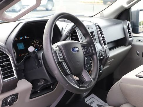 Used 2016 Ford F150 XLT AWD/4WD image 15