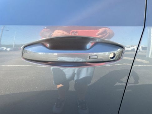 New 2026 Nissan Kicks SV FWD image 7