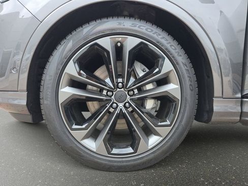 New 2026 Audi Q7 3.0T Premium Plus AWD/4WD image 34