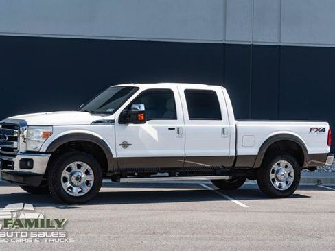 Used 2016 Ford F250 Lariat w/ Lariat Ultimate Package AWD/4WD image 3