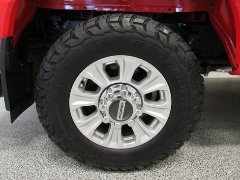 Used 2022 Ford F350 XLT w/ XLT Value Package AWD/4WD image 14