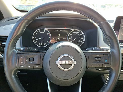 Used 2022 Nissan Rogue SV w/ SV Premium Package image 20