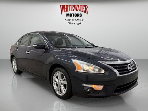 Used 2013 Nissan Altima 2.5 SL w/ Technology Pkg image 5