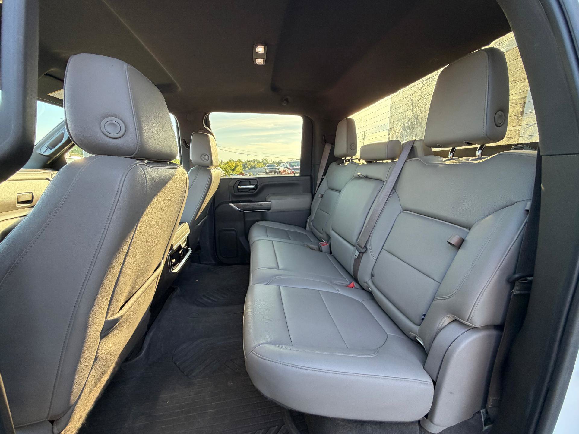 Used 2020 Chevrolet Silverado 2500 LTZ AWD/4WD image 13