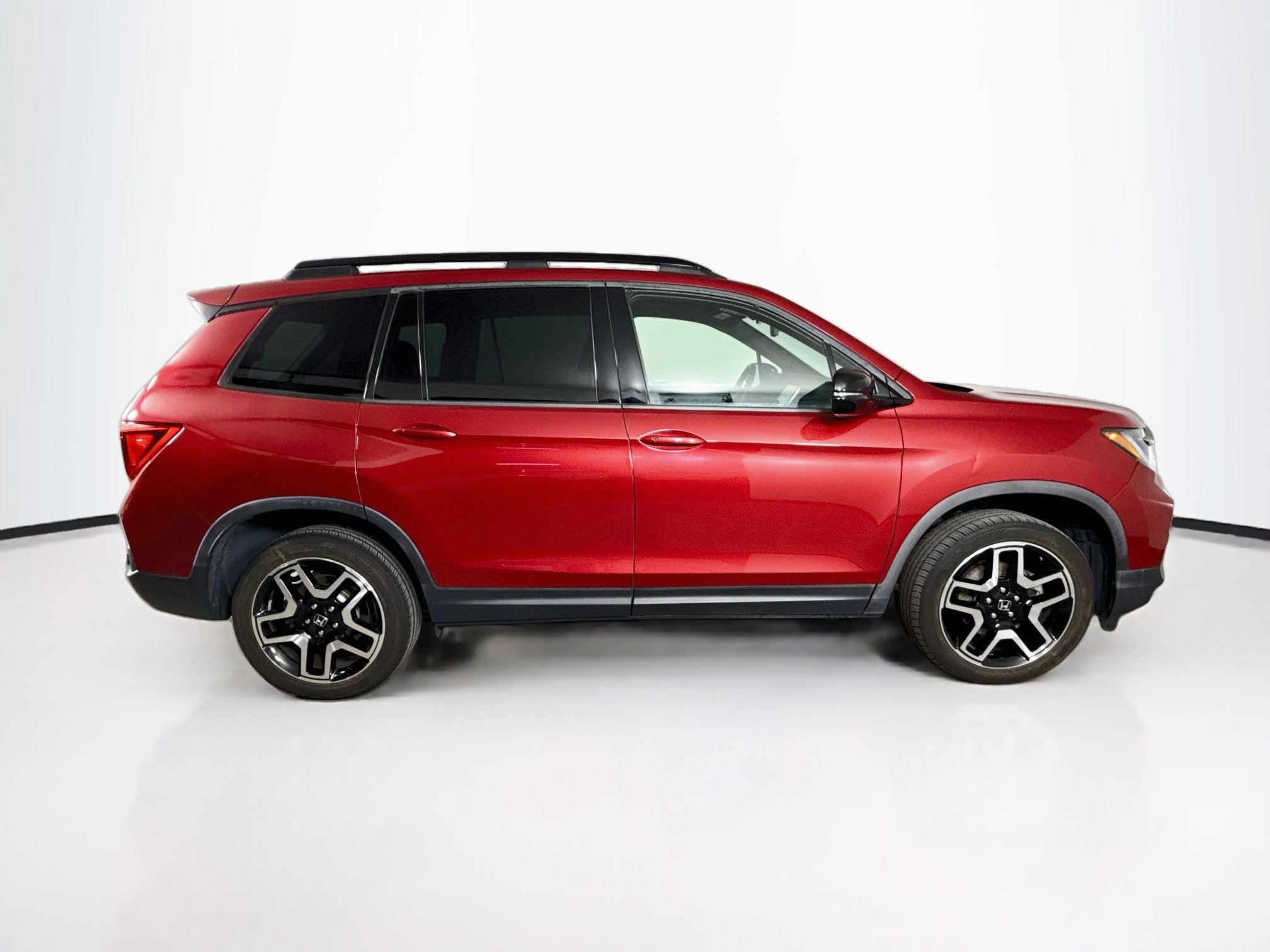Used 2023 Honda Passport Elite image 2