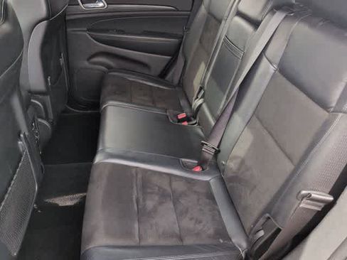 Used 2019 Jeep Grand Cherokee Altitude AWD/4WD image 20