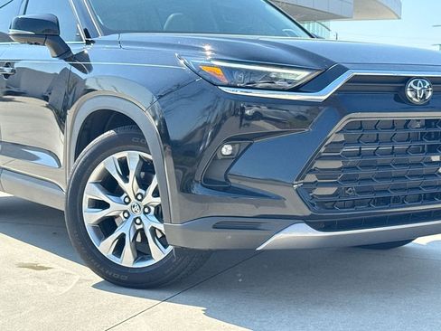 Used 2025 Toyota Grand Highlander AWD Hybrid image 9