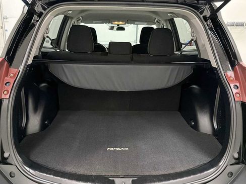 Used 2014 Toyota RAV4 LE AWD/4WD image 26