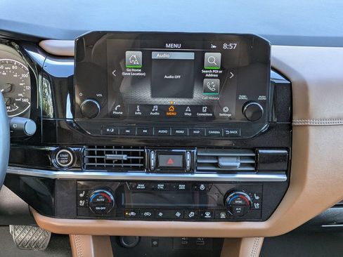 Used 2022 Nissan Pathfinder Platinum AWD/4WD image 22