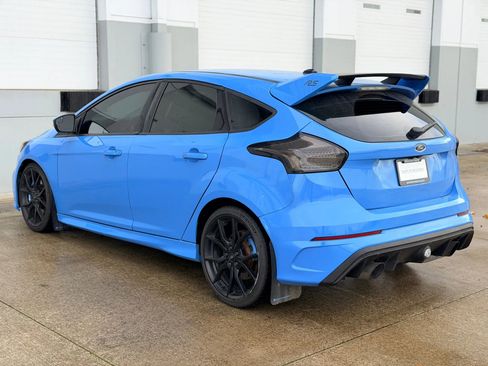 Used 2017 Ford Focus RS image 3