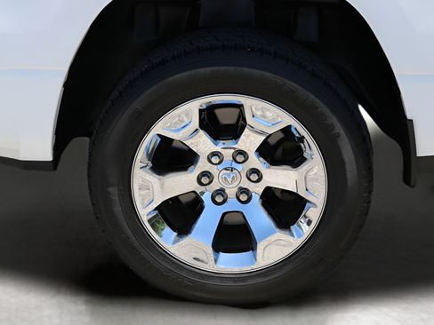 Used 2019 RAM 1500 Big Horn AWD/4WD image 10