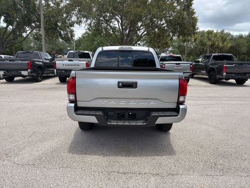 Used 2022 Toyota Tacoma SR w/ SR Convenience Package RWD image 4