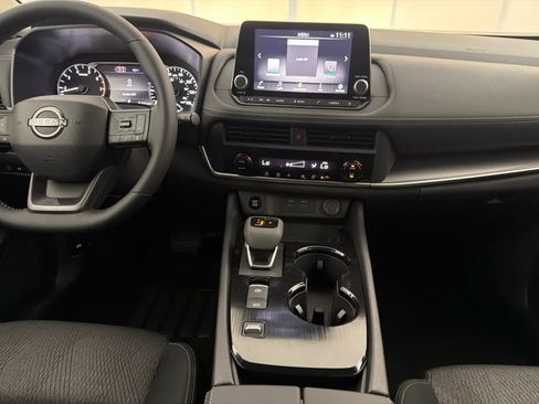 New 2026 Nissan Rogue SV FWD image 19