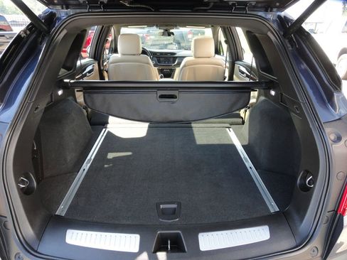 Used 2019 Cadillac XT5 Luxury FWD image 13