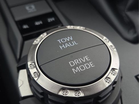 New 2026 Toyota 4Runner SR5 AWD/4WD image 22