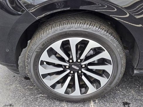 Used 2024 Lincoln Navigator L Reserve AWD/4WD image 9