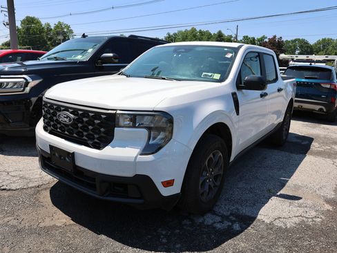 Used 2025 Ford Maverick XLT w/ XLT Luxury Package AWD/4WD image 3