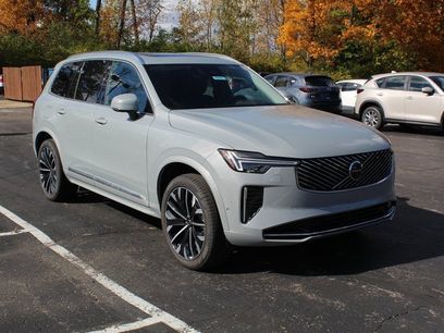 New 2026 Volvo XC90 B6 Plus w/ Protection Package Premier