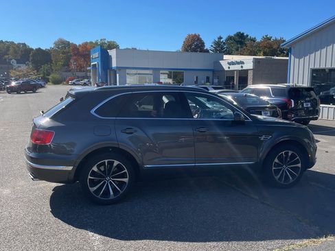Used 2018 Bentley Bentayga W12 image 6