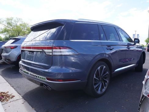 Used 2021 Lincoln Aviator Reserve w/ Equipment Group 202A AWD/4WD image 4