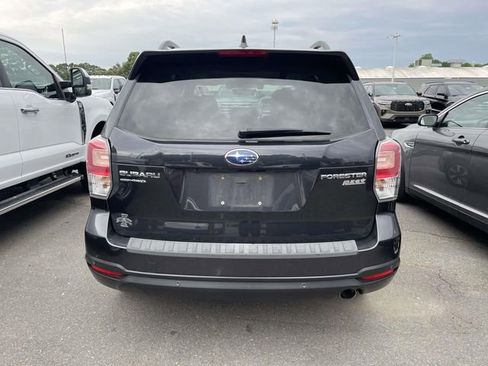 Used 2017 Subaru Forester Limited AWD/4WD image 5