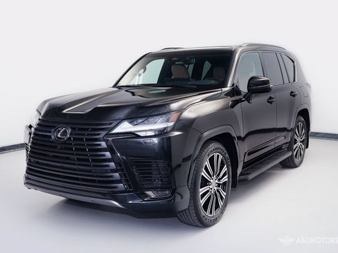 Used 2026 Lexus LX 600 4WD w/ Appearance Package image 2