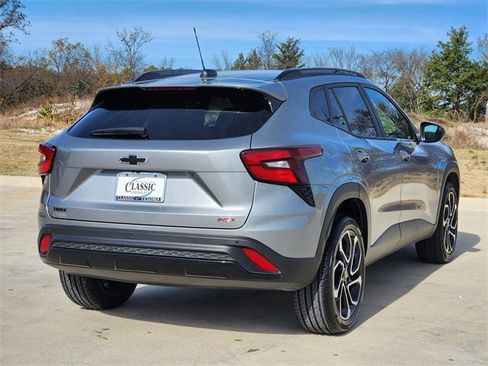 Certified 2024 Chevrolet Trax RS w/ Sunroof Package image 6